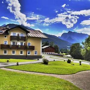 Gregory Schoenau am Koenigsee